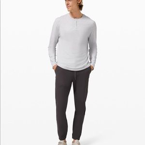 Lululemon waffle Henley light grey XXL